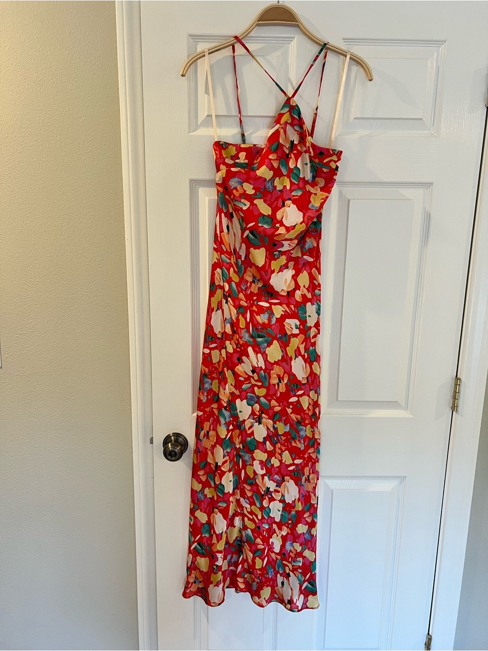 BCBGeneration Red Multi Floral One-Shoulder Midi Dress - Picture 4 of 5